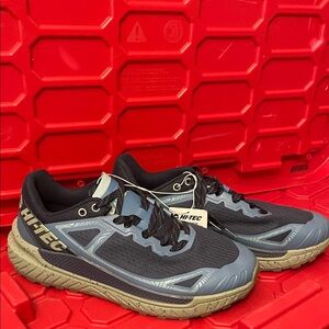 Hi-Tec Black and Gray Running Shoes